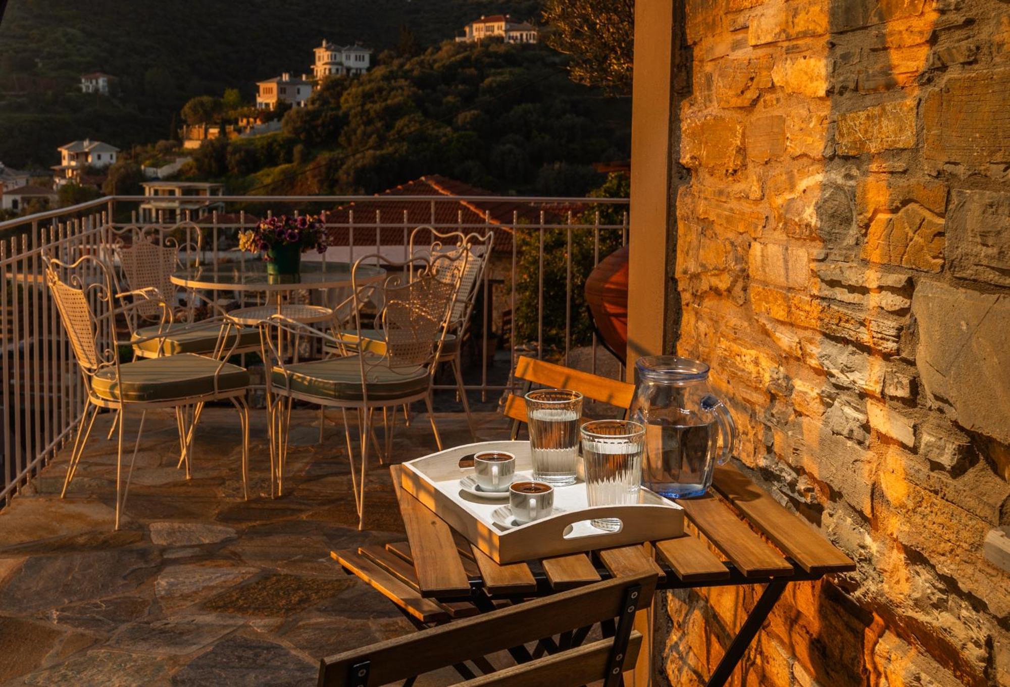 Με Θέα Το Ηλιοβασιλεμα 2 Villa อาฟิสโซส ภายนอก รูปภาพ